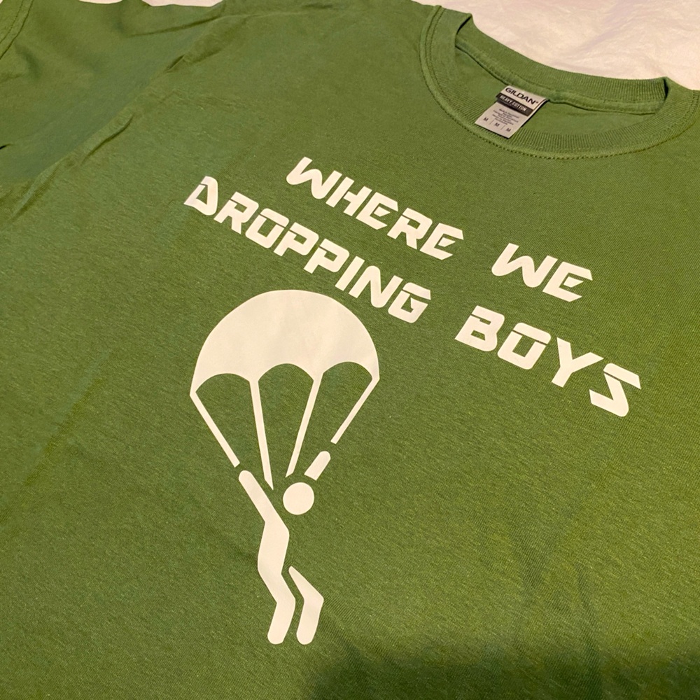 “Where we dropping boys?” Fortnite Meme T-shirt. NWOT sz MM